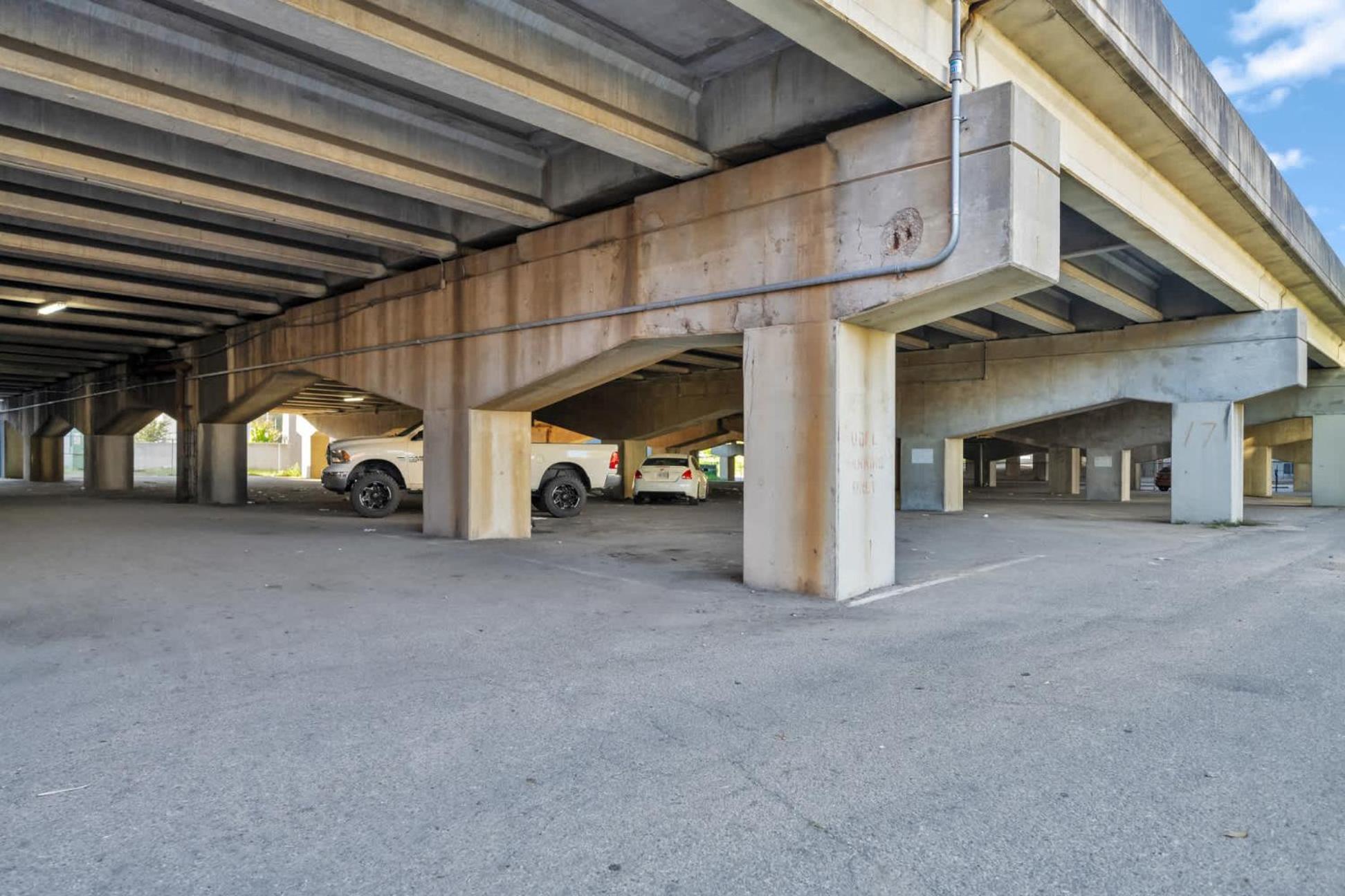 Apartment Contemporary Near Spots #411 Louisville