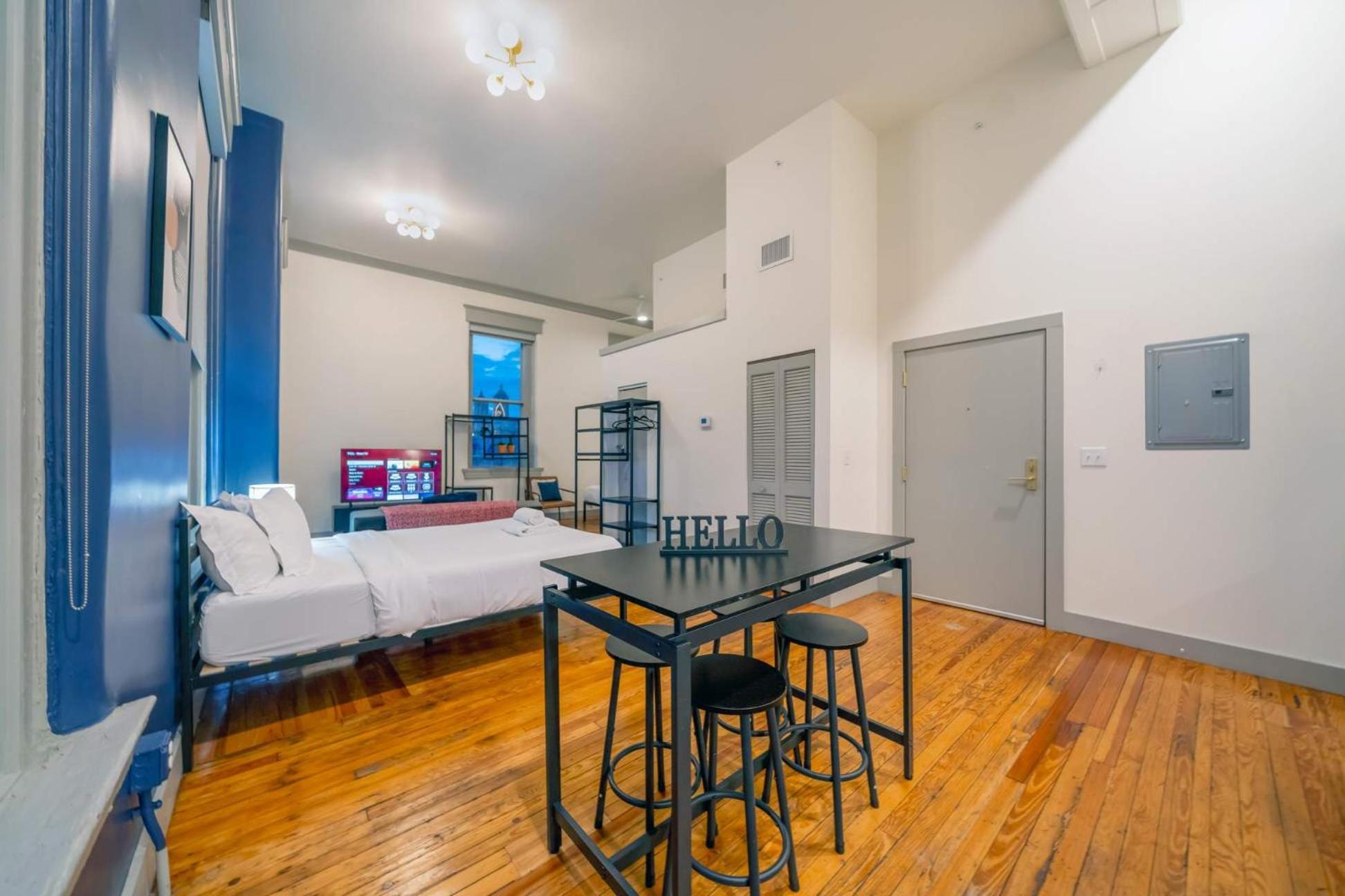 Contemporary Near Spots #411 * Louisville
